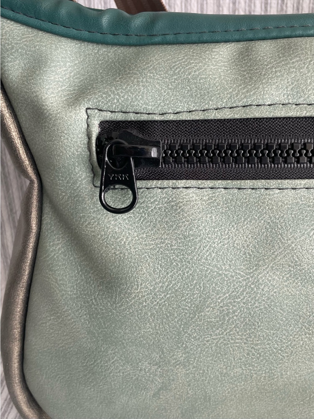 MARI CLA RO Upcycled Seatbelt & Vegan Leather Messenger Bag Unique Utility #787 - Picture 7 of 10